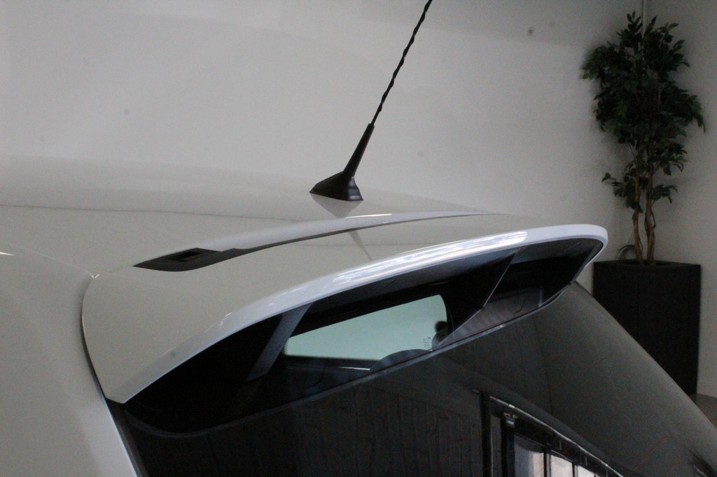 Renault Twingo (L834BB) met abonnement