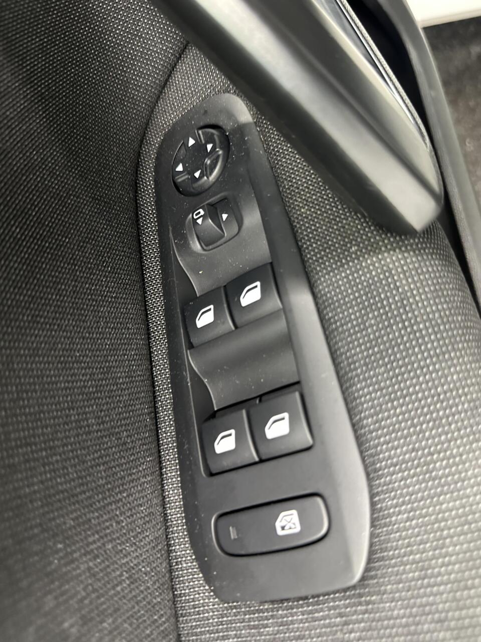 Peugeot 308 (K549TN) met abonnement