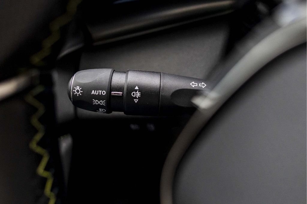 Peugeot 308 (KHV72J) met abonnement