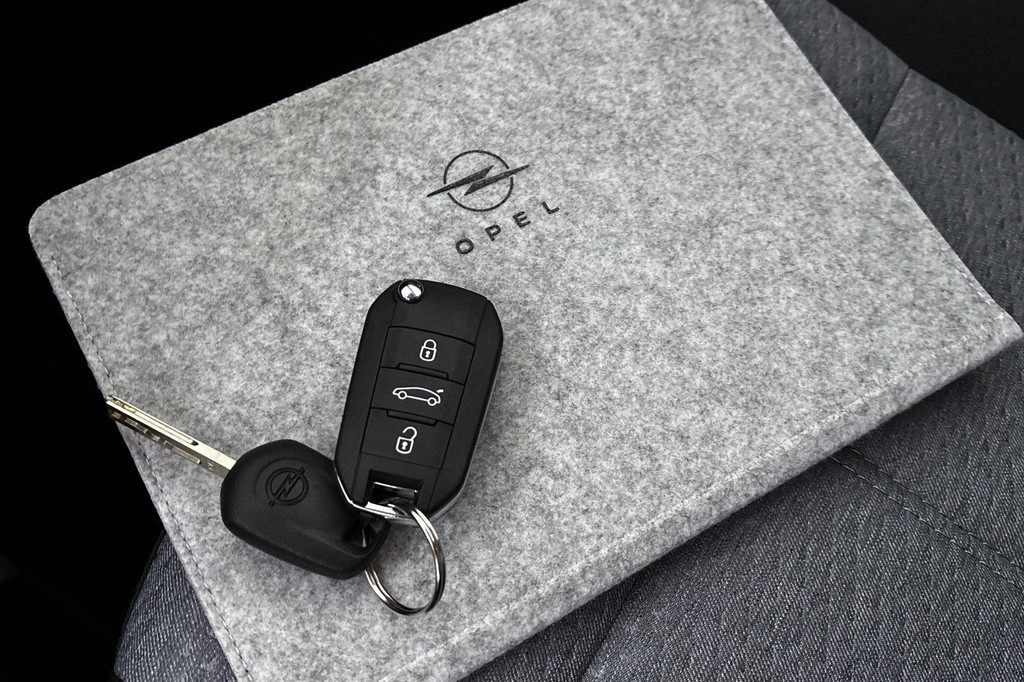 Opel Corsa (JPD46D) met abonnement