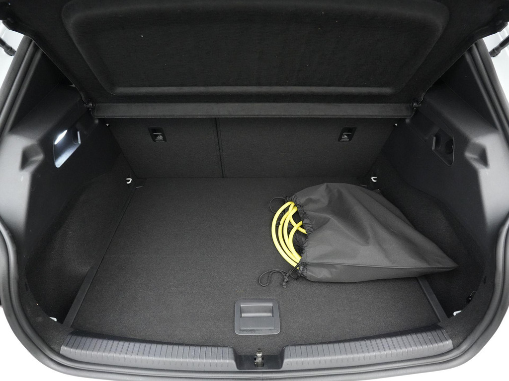 CUPRA Born (KJZ15S) met abonnement