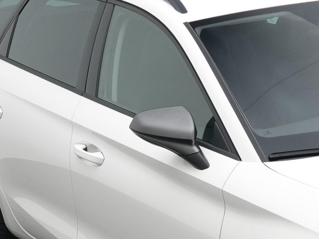 Seat Leon Sportstourer (N830HT) met abonnement