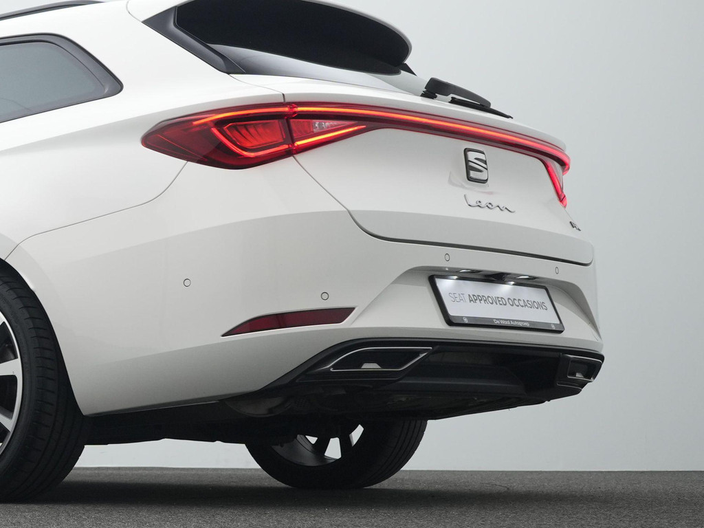 Seat Leon Sportstourer (N830HT) met abonnement
