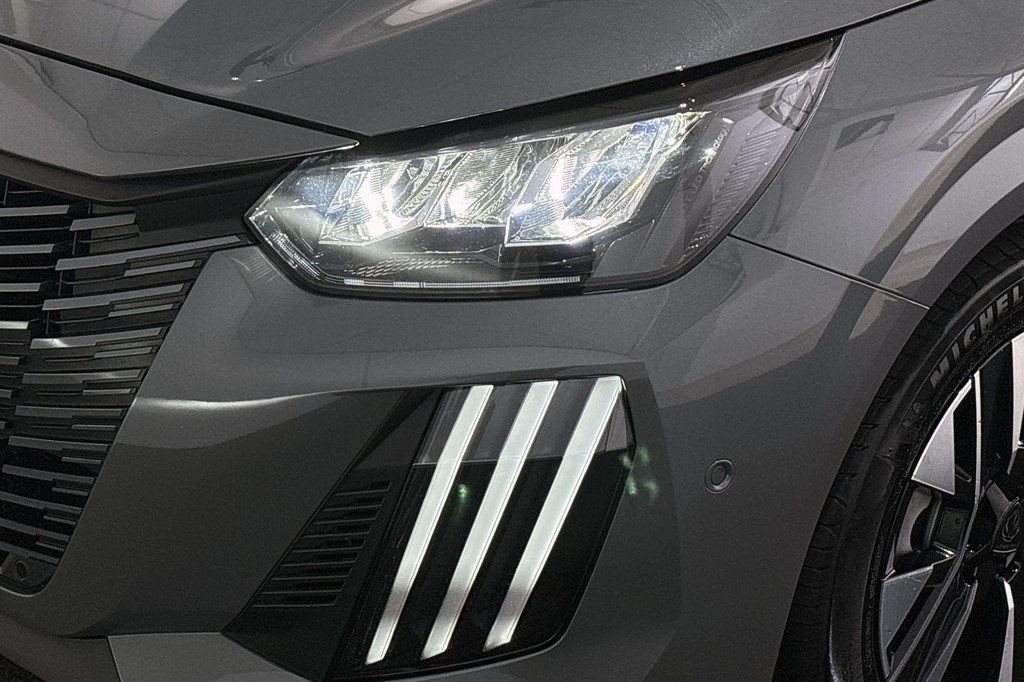 Peugeot 208 (HNT79F) met abonnement