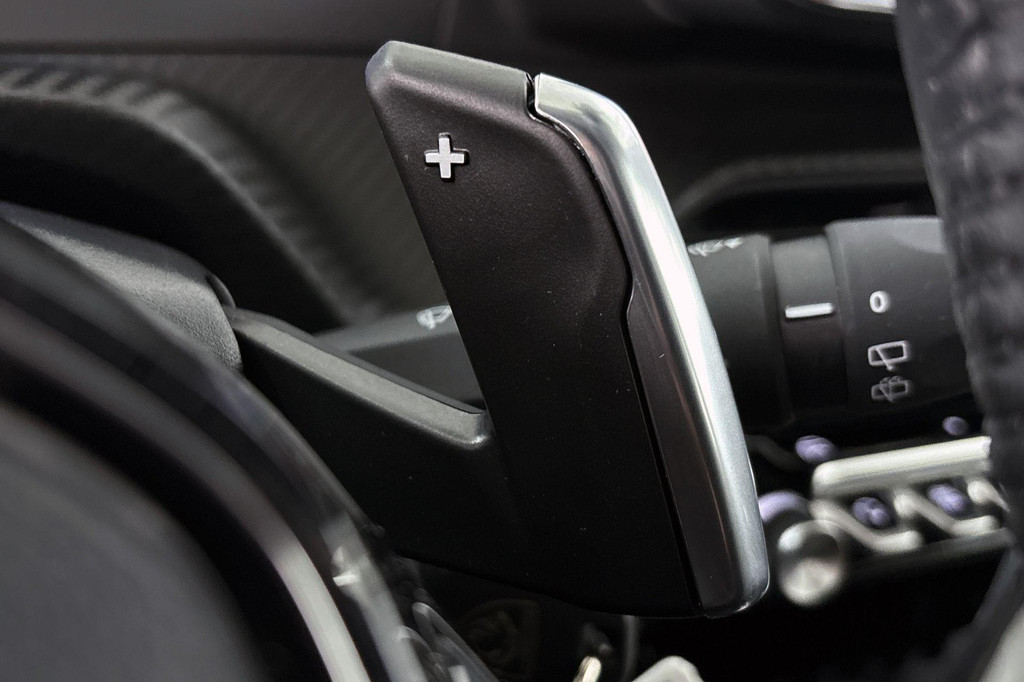 Peugeot 208 (HNT79F) met abonnement