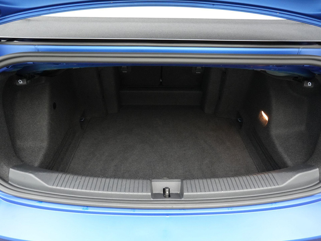 Volkswagen T-Roc Cabrio (KLB52L) met abonnement