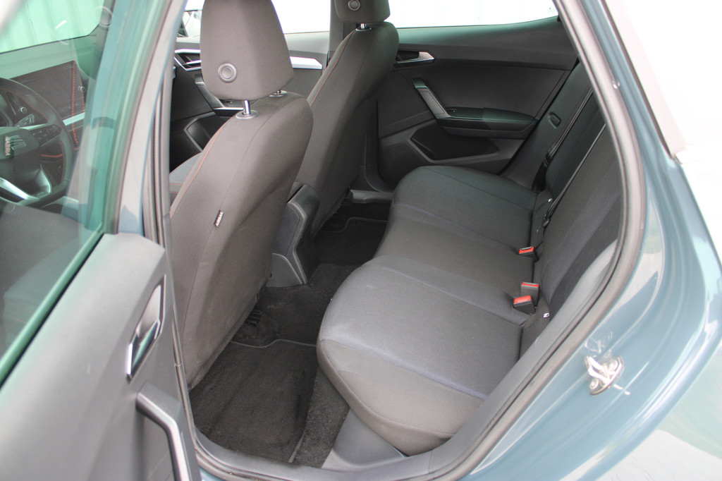 Seat Arona (KLV54H) met abonnement