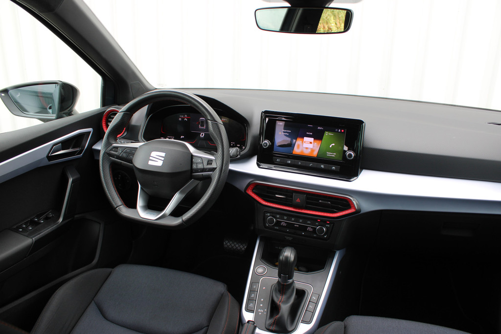 Seat Arona (KLV54H) met abonnement