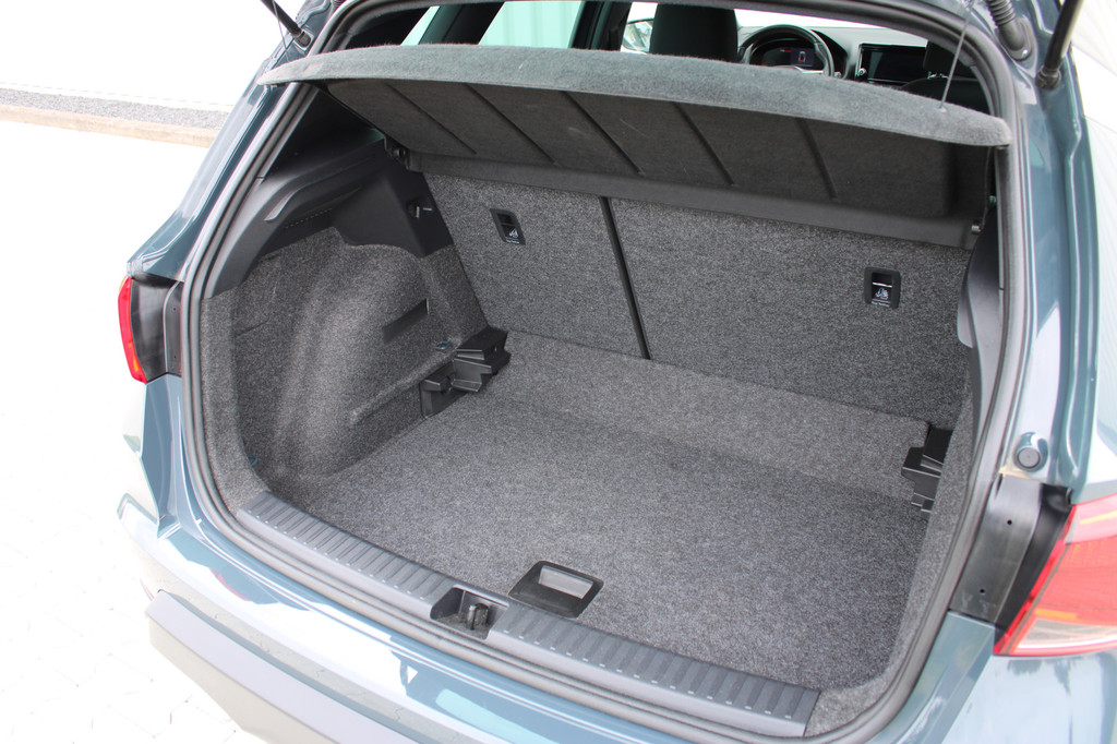 Seat Arona (KLV54H) met abonnement