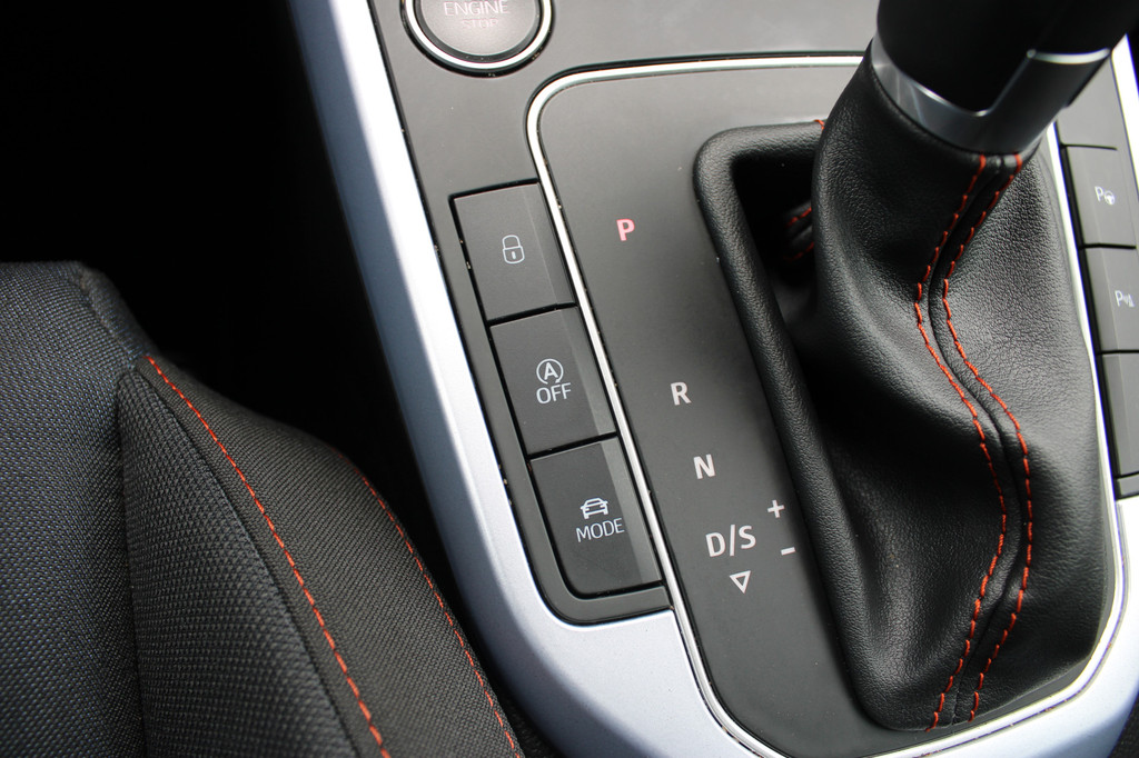 Seat Arona (KLV54H) met abonnement