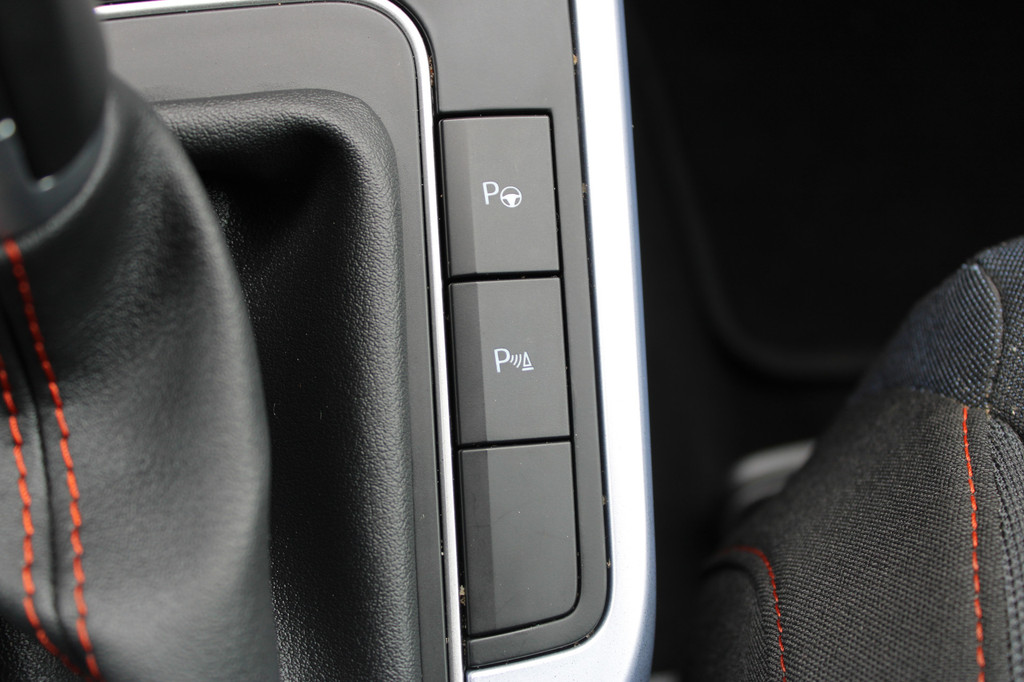 Seat Arona (KLV54H) met abonnement