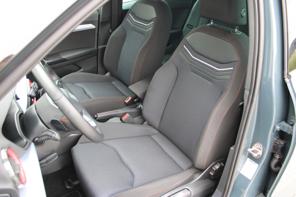 Seat Arona (KLV54H) met abonnement