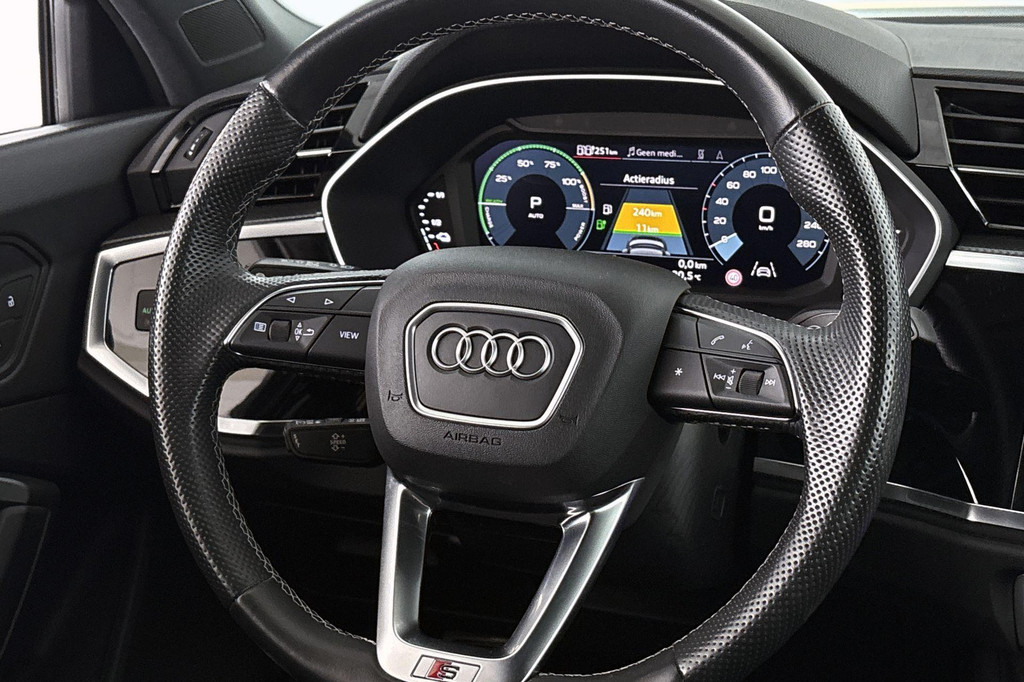 Audi Q3 Sportback (KLS30K) met abonnement