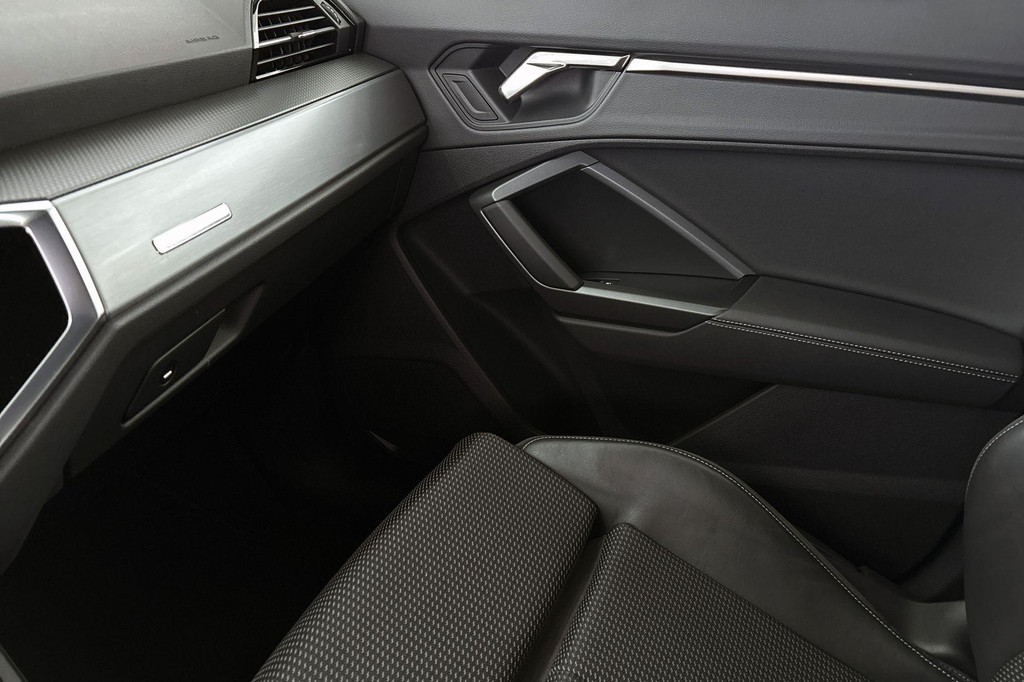 Audi Q3 Sportback (KLS30K) met abonnement