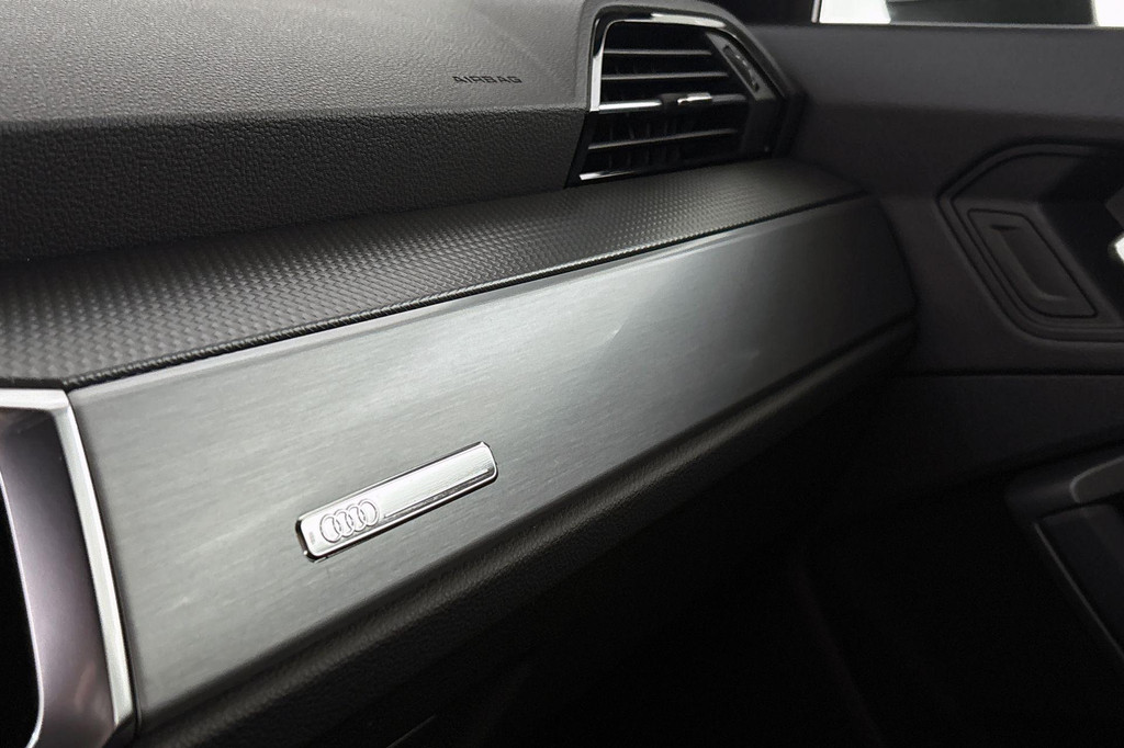 Audi Q3 Sportback (KLS30K) met abonnement