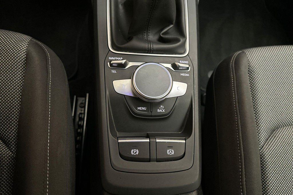 Audi Q2 (T112TB) met abonnement