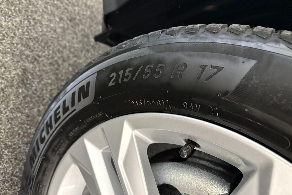 Audi Q2 (T112TB) met abonnement