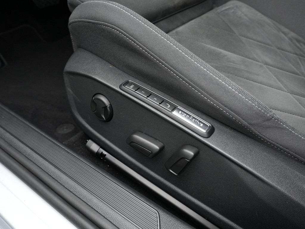 Volkswagen Golf (S438ZB) met abonnement