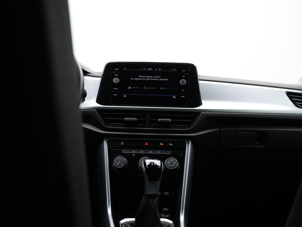 Volkswagen T-Roc (R828DH) met abonnement