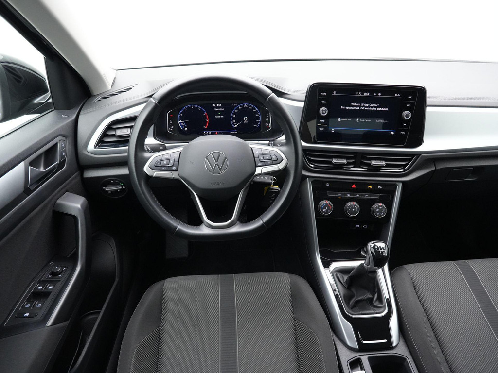 Volkswagen T-Roc (R828DH) met abonnement