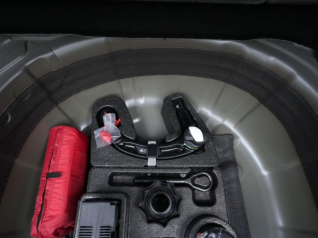 Volkswagen T-Cross (KKV06X) met abonnement