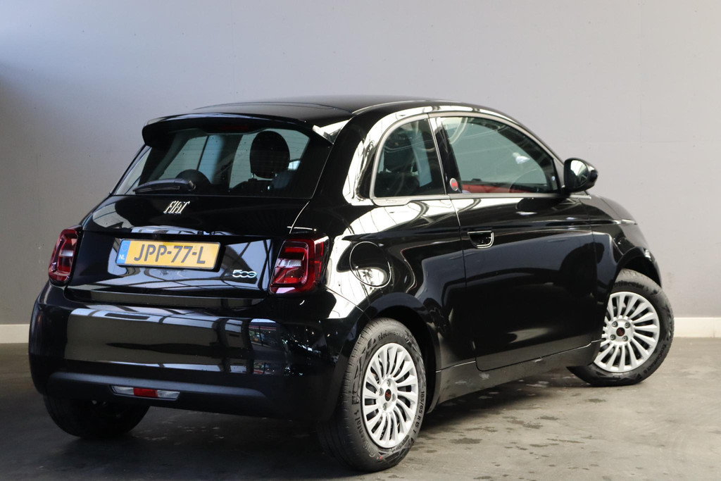 Fiat 500 (JPP77L) met abonnement