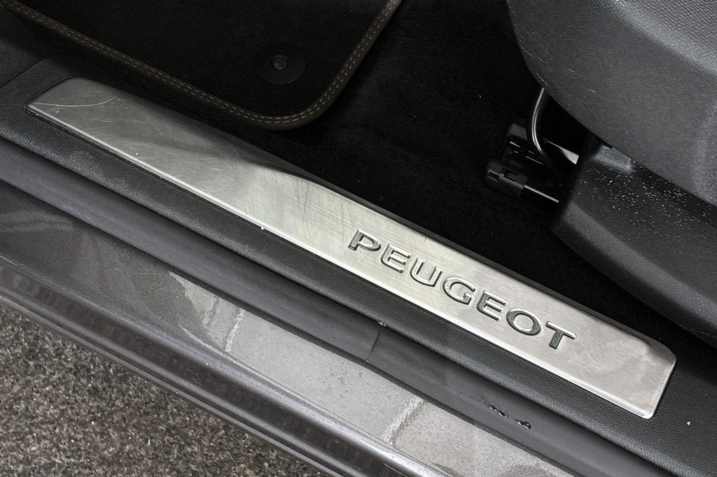 Peugeot 3008 (L287TH) met abonnement