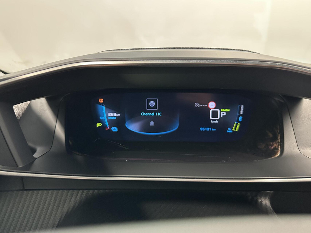 Peugeot e-2008 (P169VG) met abonnement