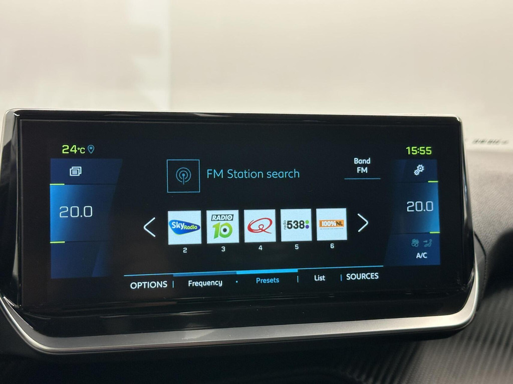 Peugeot e-2008 (P169VG) met abonnement