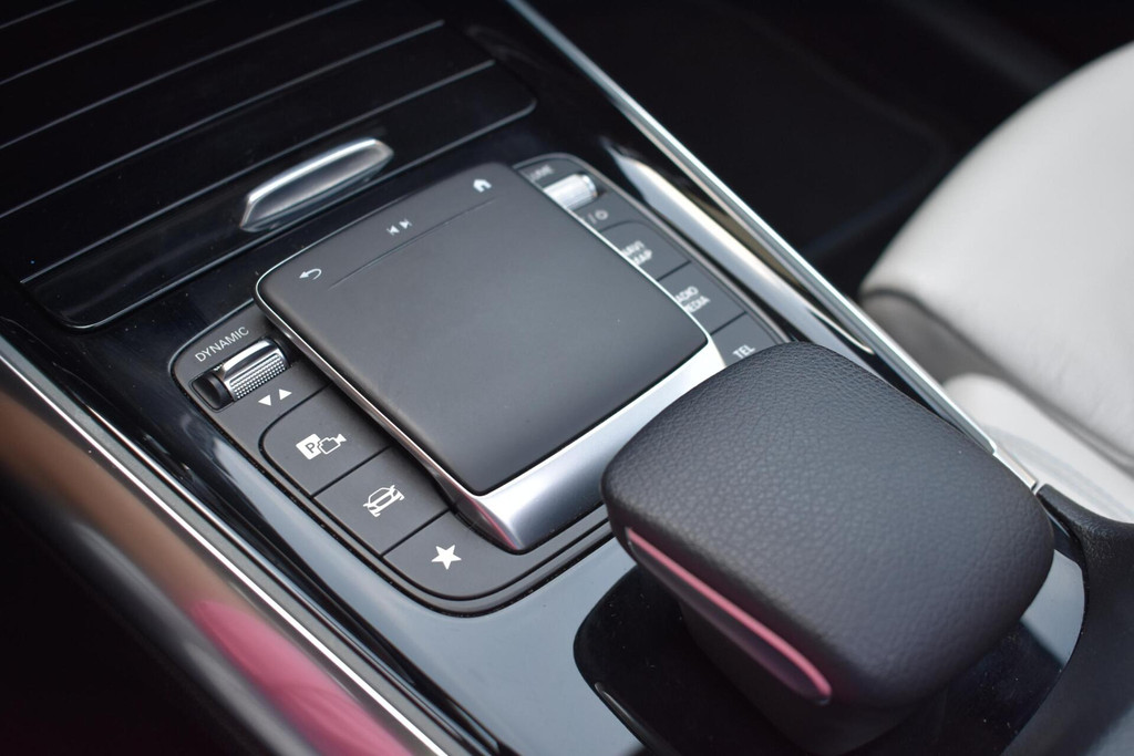 Mercedes-Benz EQA (L872PZ) met abonnement