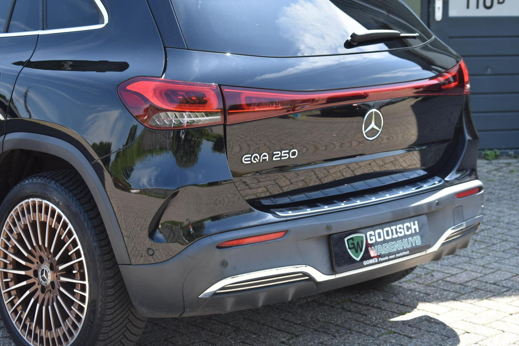 Mercedes-Benz EQA (L872PZ) met abonnement