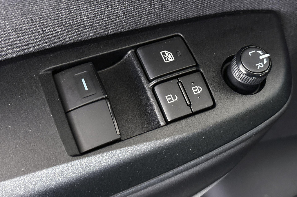 Mazda 2 (JDK74H) met abonnement