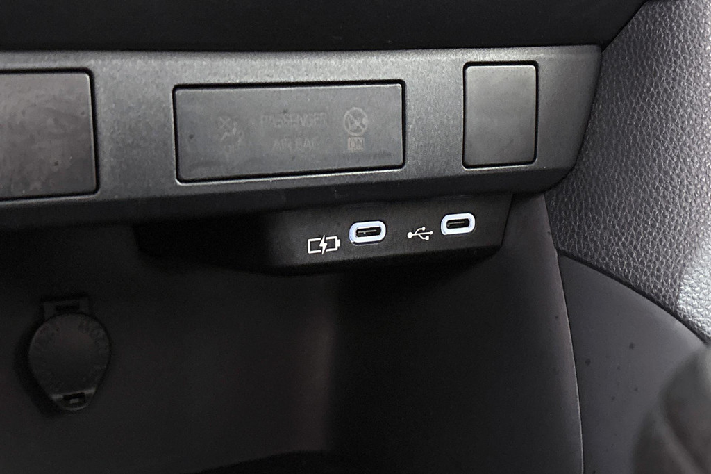 Mazda 2 (JDK74H) met abonnement