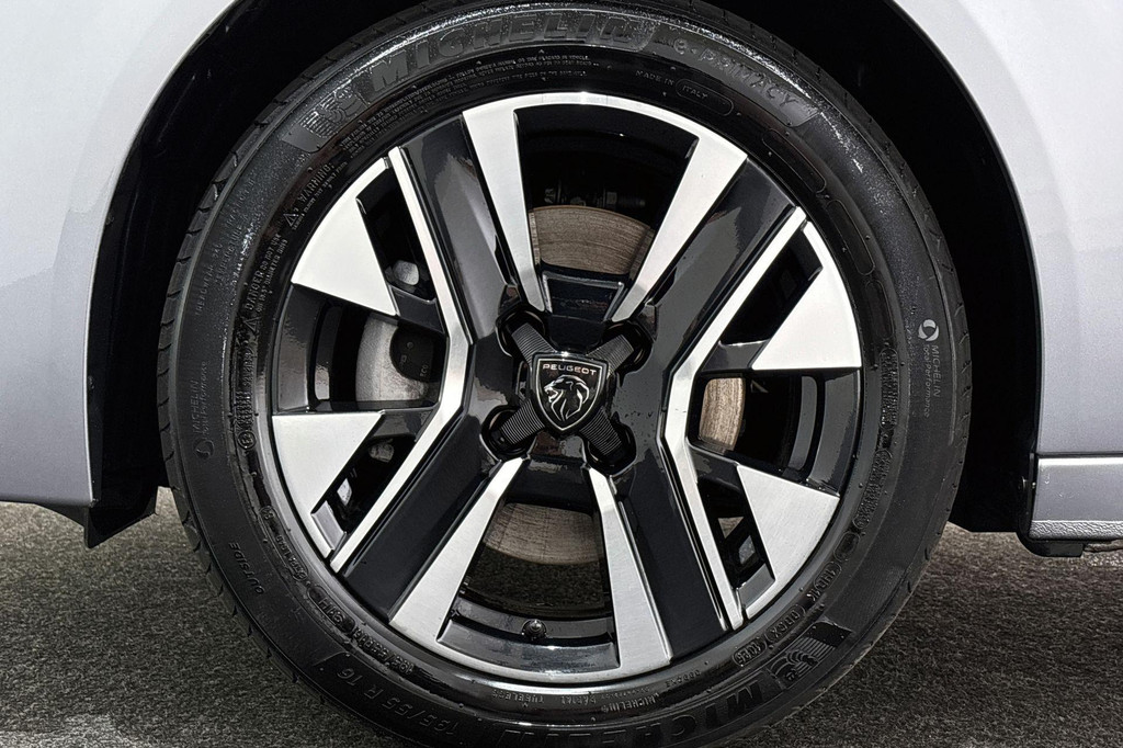 Peugeot 208 (HNT71F) met abonnement