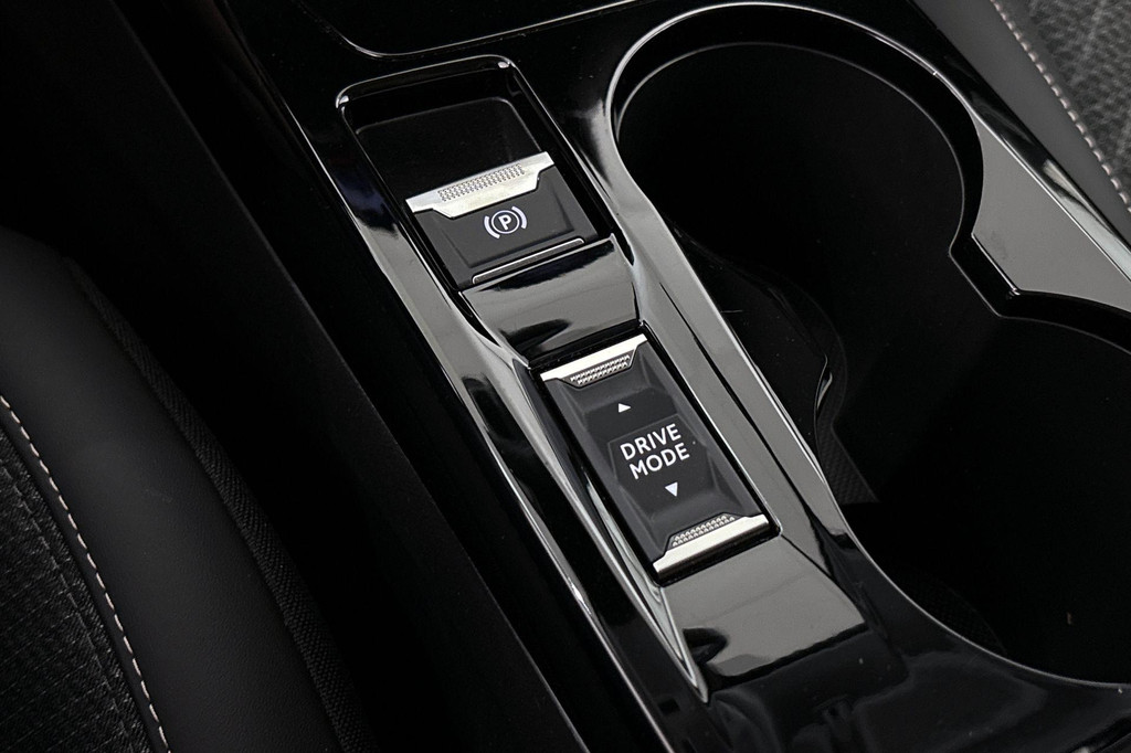 Peugeot 208 (HNT71F) met abonnement