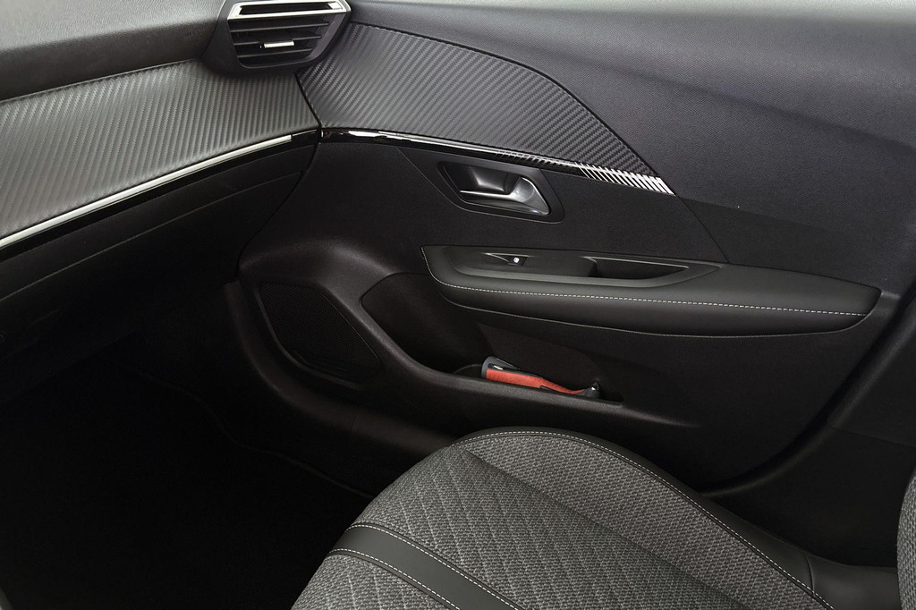 Peugeot 208 (HNT71F) met abonnement