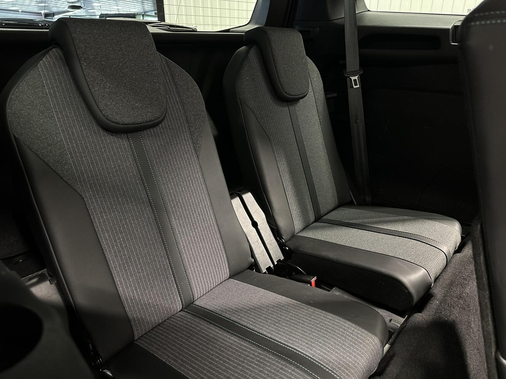 Peugeot 5008 (K371VH) met abonnement