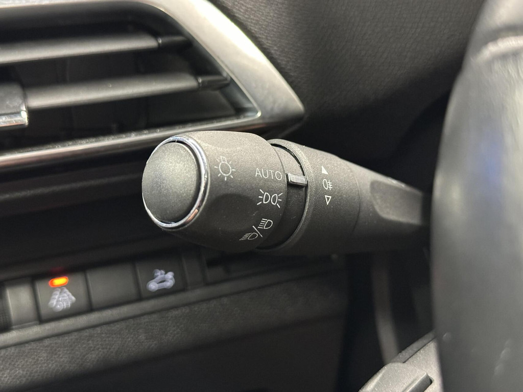 Peugeot 5008 (K371VH) met abonnement