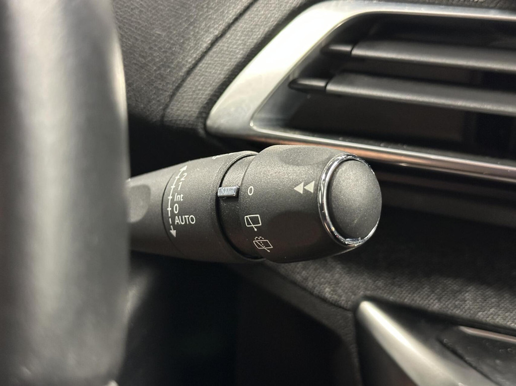 Peugeot 5008 (K371VH) met abonnement