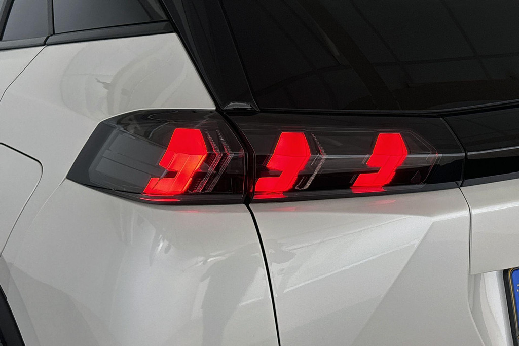 Peugeot 2008 (S274XG) met abonnement