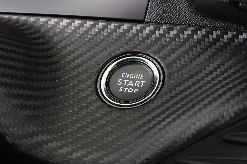 Peugeot 2008 (S274XG) met abonnement
