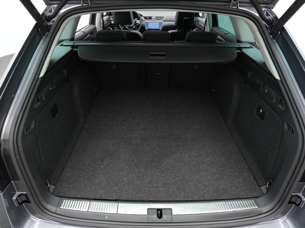 ŠKODA Superb (KLF53T) met abonnement