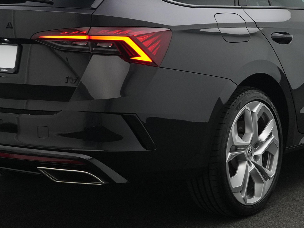 ŠKODA Octavia (KJS81V) met abonnement