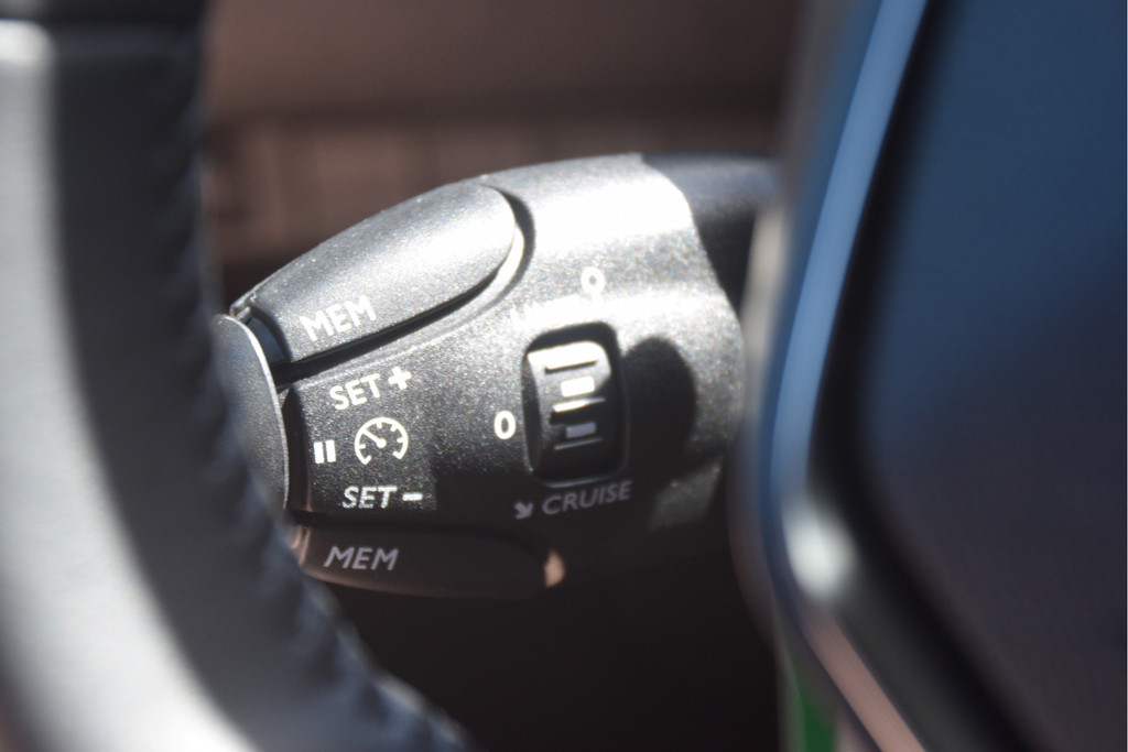 Peugeot 2008 (KLD45G) met abonnement
