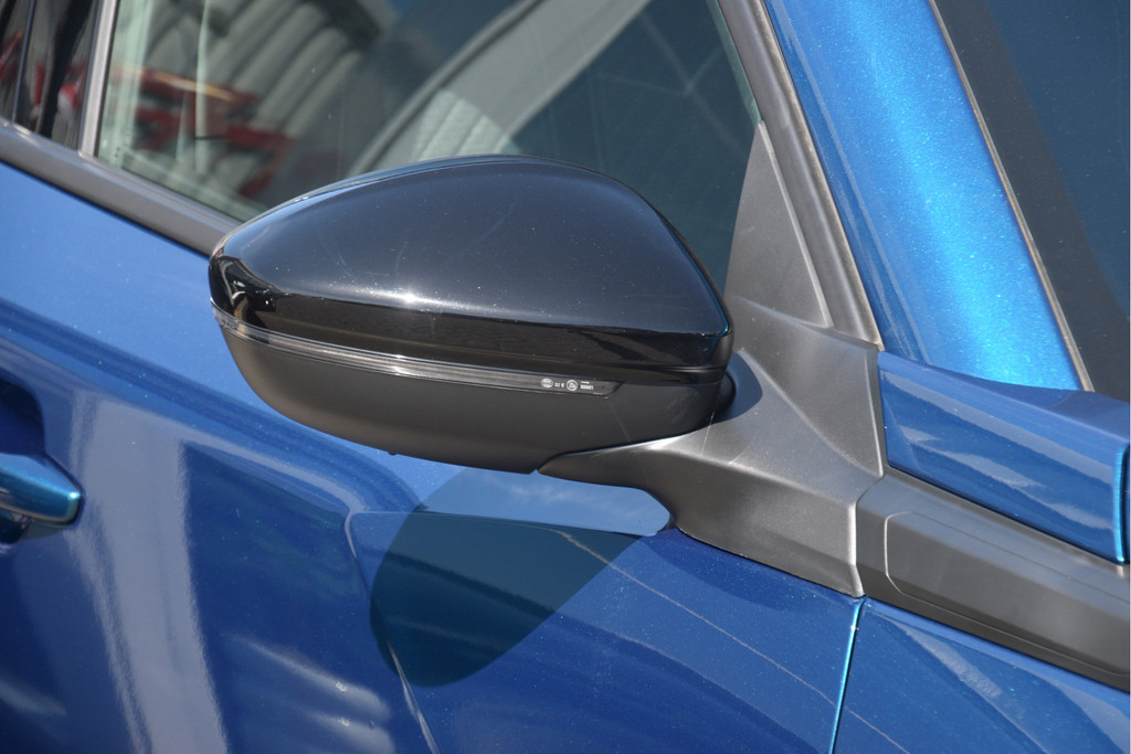 Peugeot 2008 (KLD45G) met abonnement