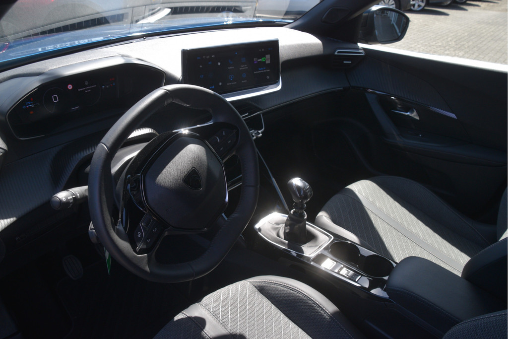 Peugeot 2008 (KLD45G) met abonnement