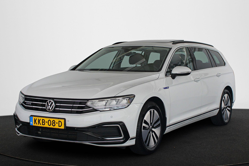 Volkswagen Passat (KKB08D) met abonnement