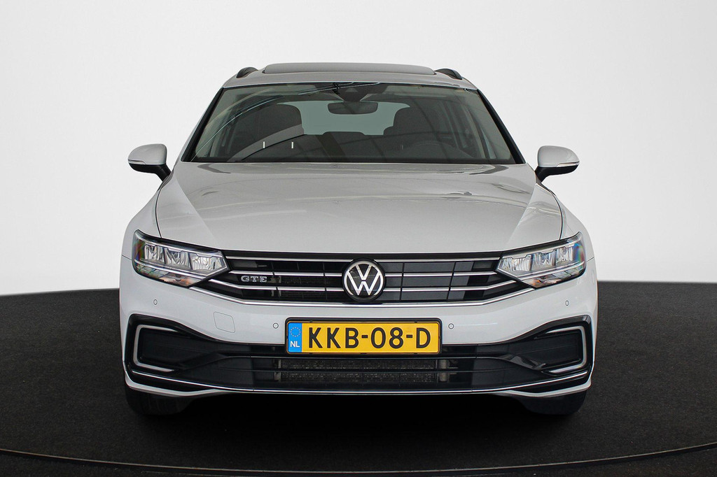 Volkswagen Passat (KKB08D) met abonnement