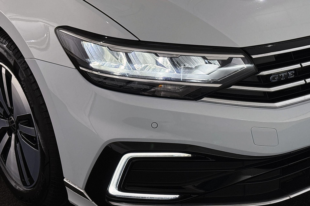 Volkswagen Passat (KKB08D) met abonnement