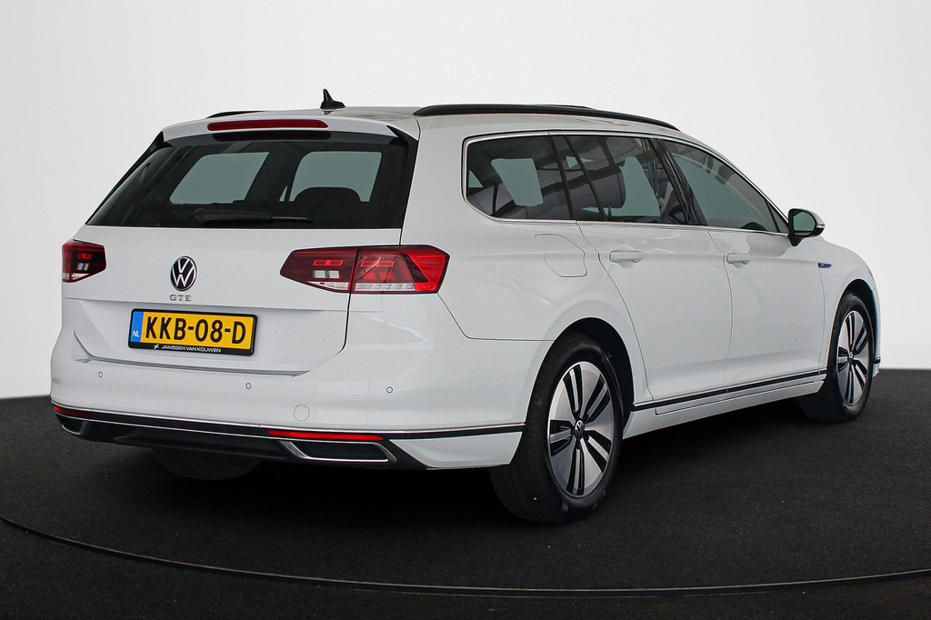 Volkswagen Passat (KKB08D) met abonnement